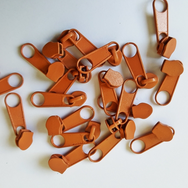 Zipper / Schieber  für 3 mm Endlos Reißverschluss Nr. 280 karamell